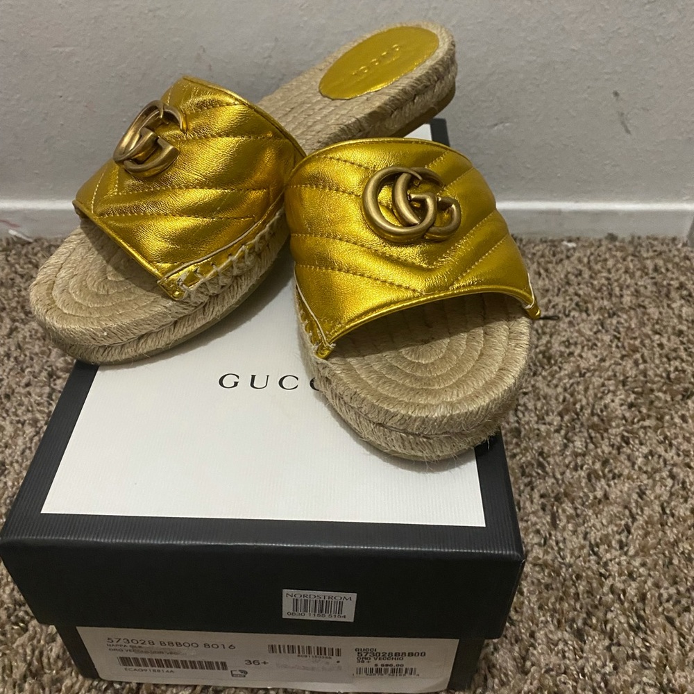 Gucci espadrilles slides
